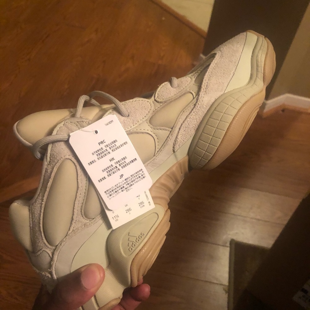 🔥Brand 🆕 DeadStock Yezzy 500🔥 - Picture 3 of 4